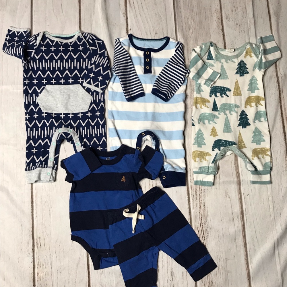 Bundle of Four Baby Boy Outfits Size 0-3 Months - Picture 3 of 3